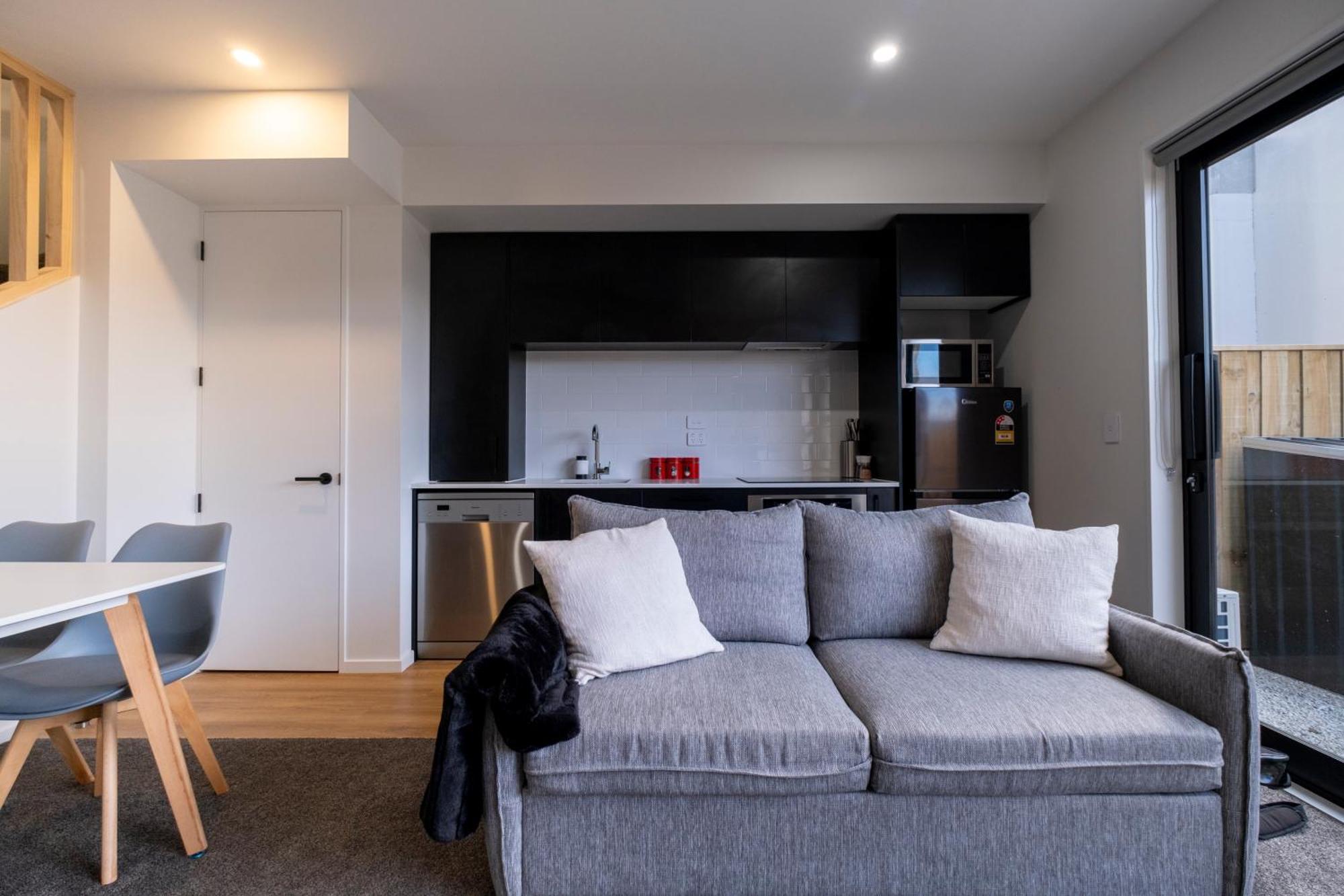 Luxury 2 Bed Townhome In Cbd Christchurch Eksteriør billede