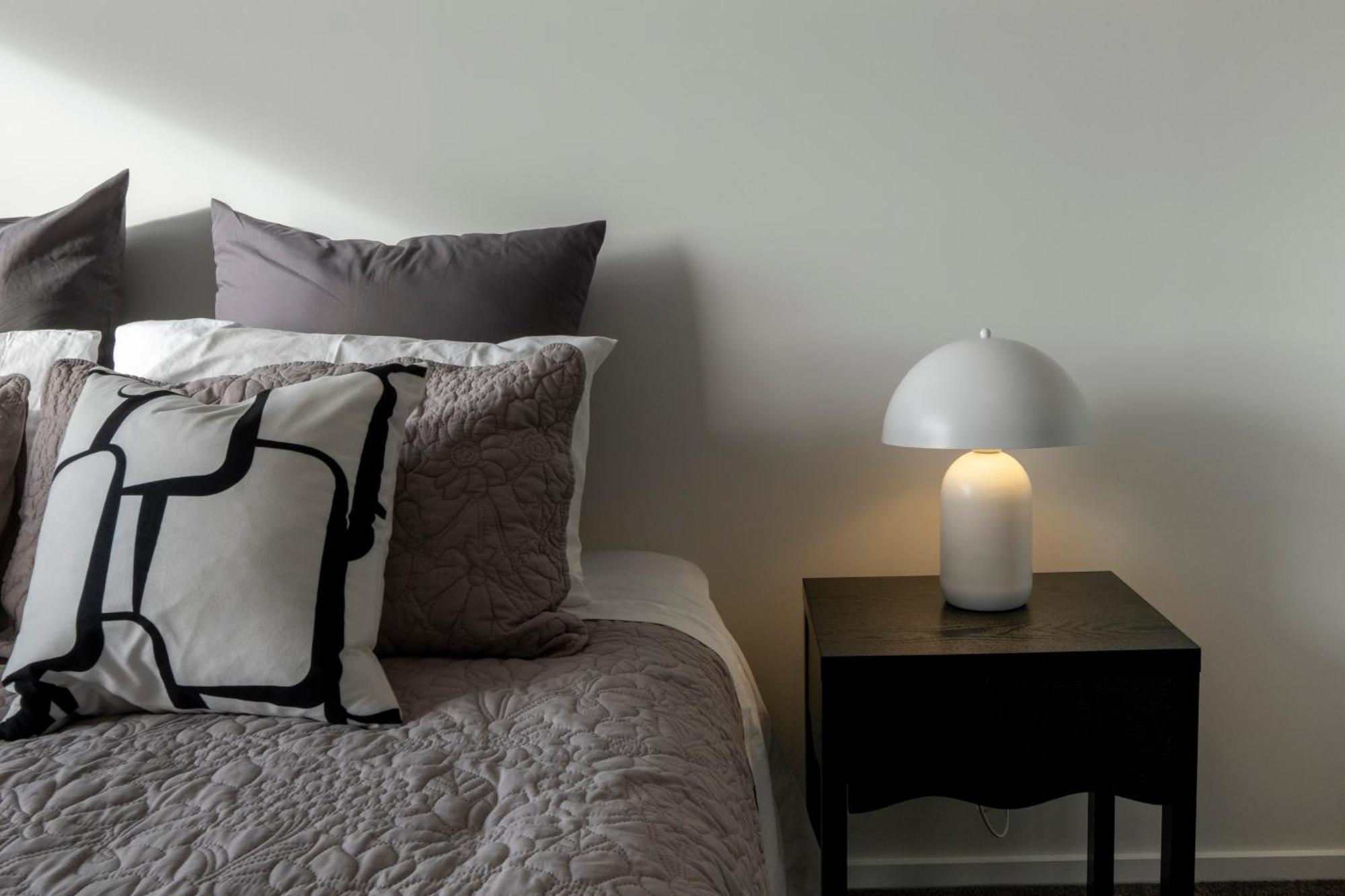 Luxury 2 Bed Townhome In Cbd Christchurch Eksteriør billede