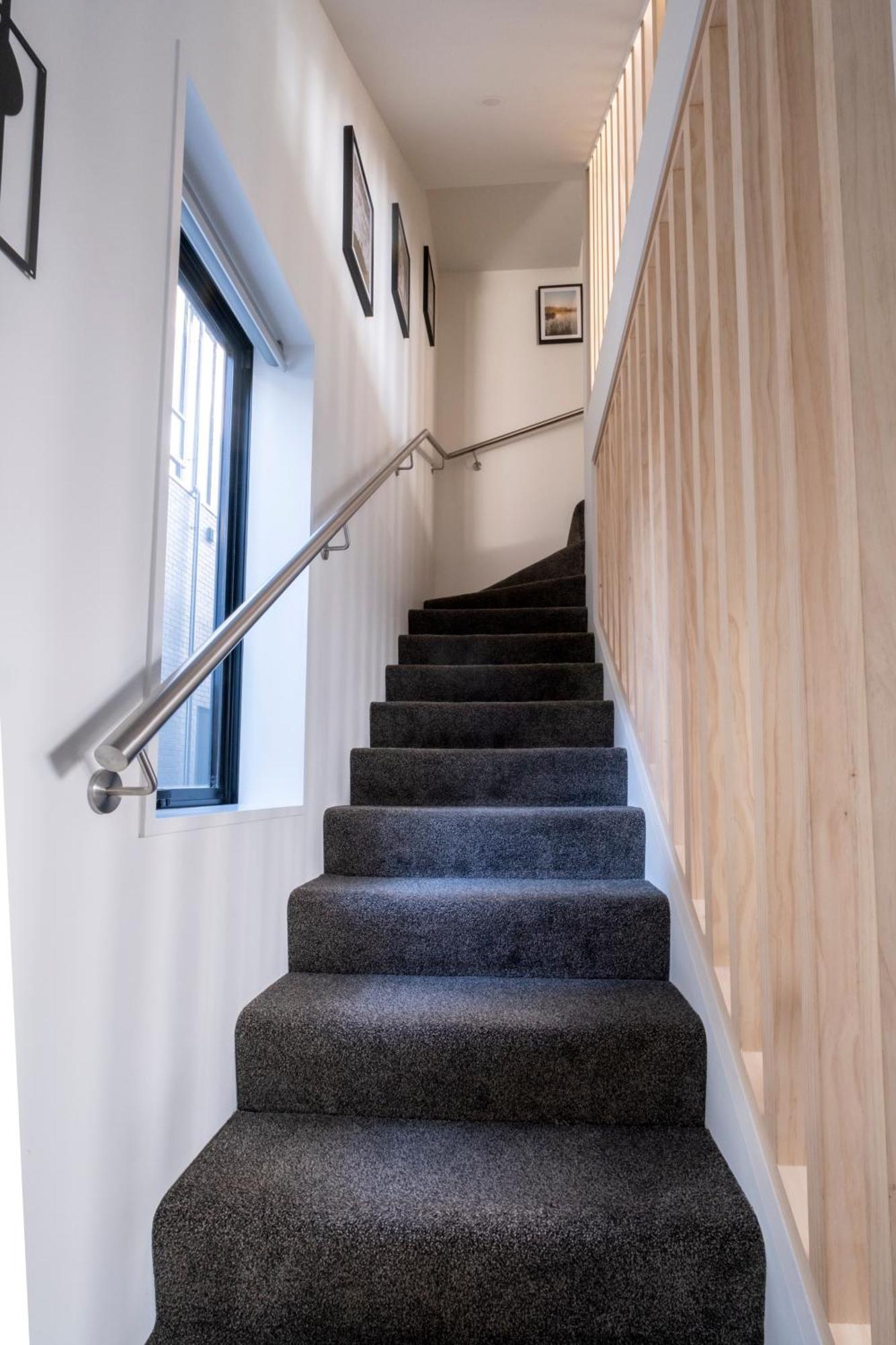 Luxury 2 Bed Townhome In Cbd Christchurch Eksteriør billede