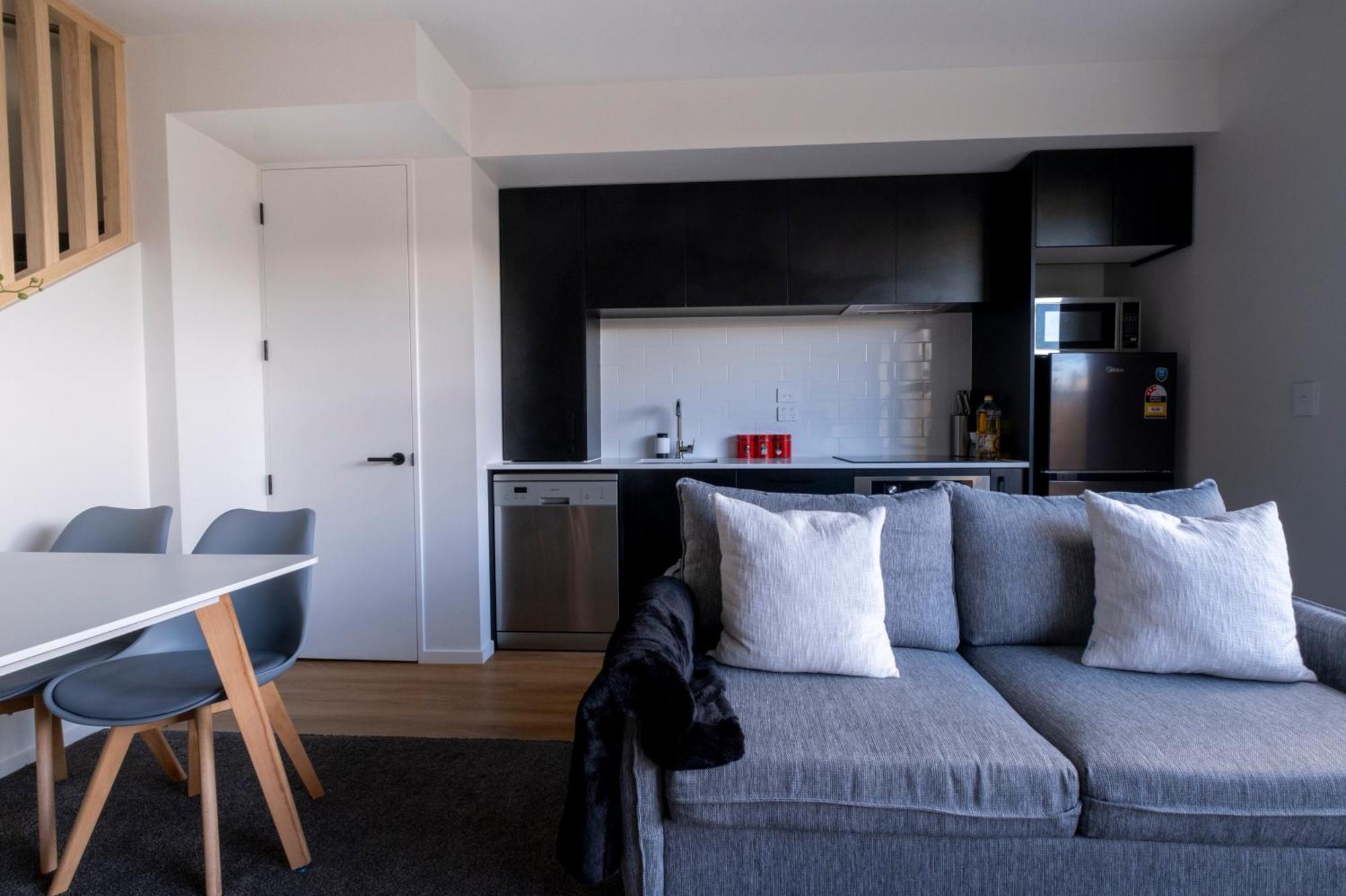 Luxury 2 Bed Townhome In Cbd Christchurch Eksteriør billede