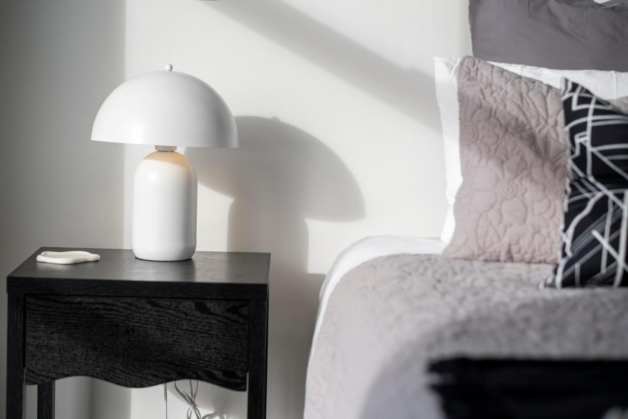Luxury 2 Bed Townhome In Cbd Christchurch Eksteriør billede