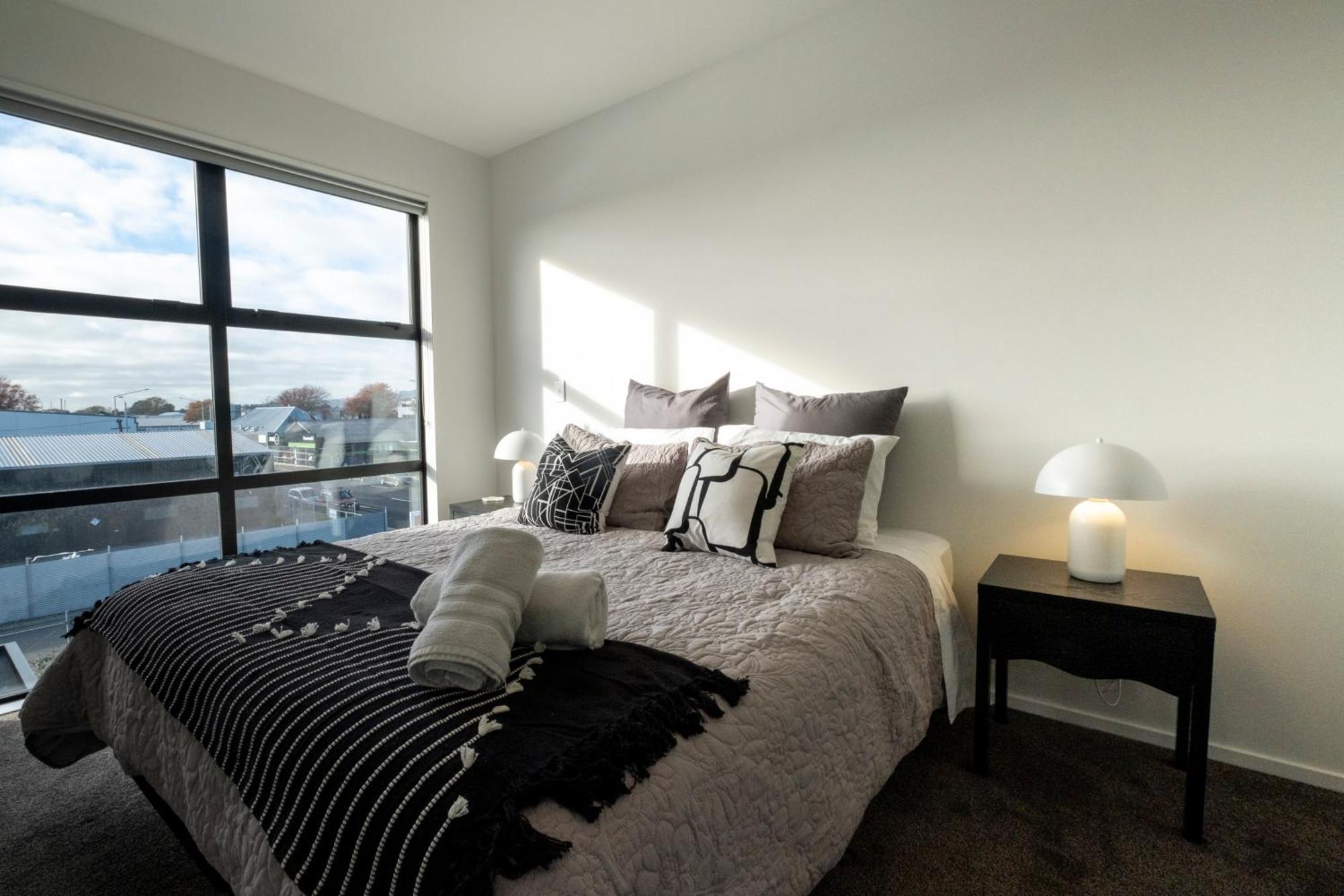 Luxury 2 Bed Townhome In Cbd Christchurch Eksteriør billede