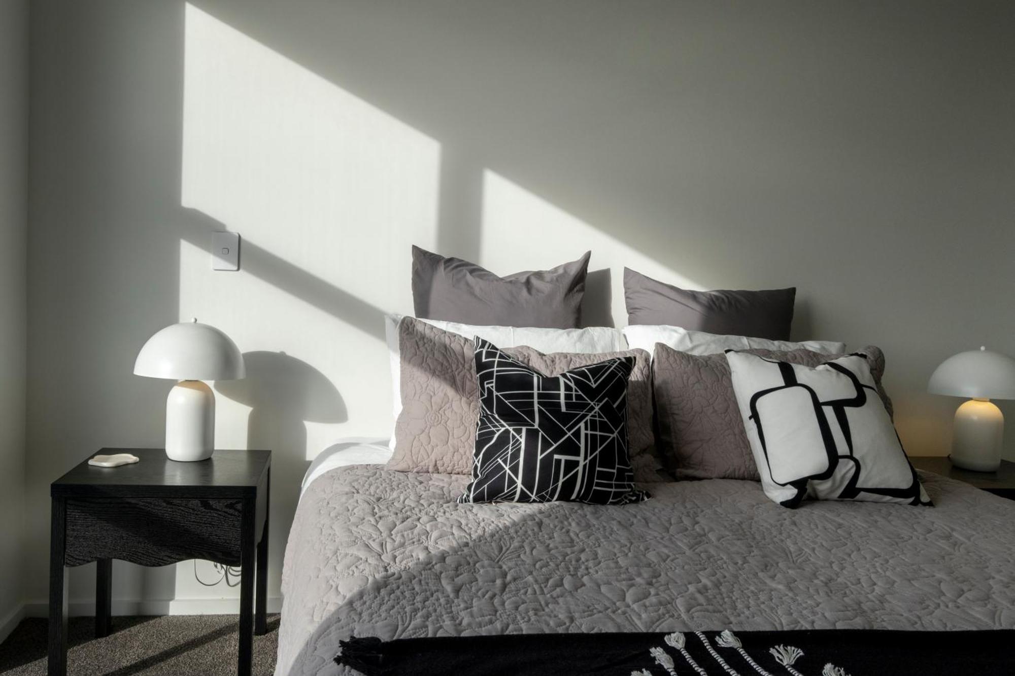 Luxury 2 Bed Townhome In Cbd Christchurch Eksteriør billede