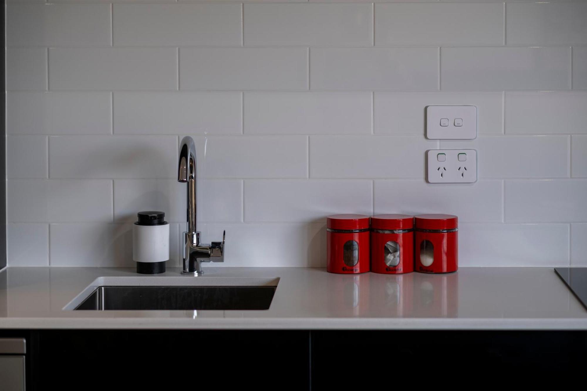 Luxury 2 Bed Townhome In Cbd Christchurch Eksteriør billede