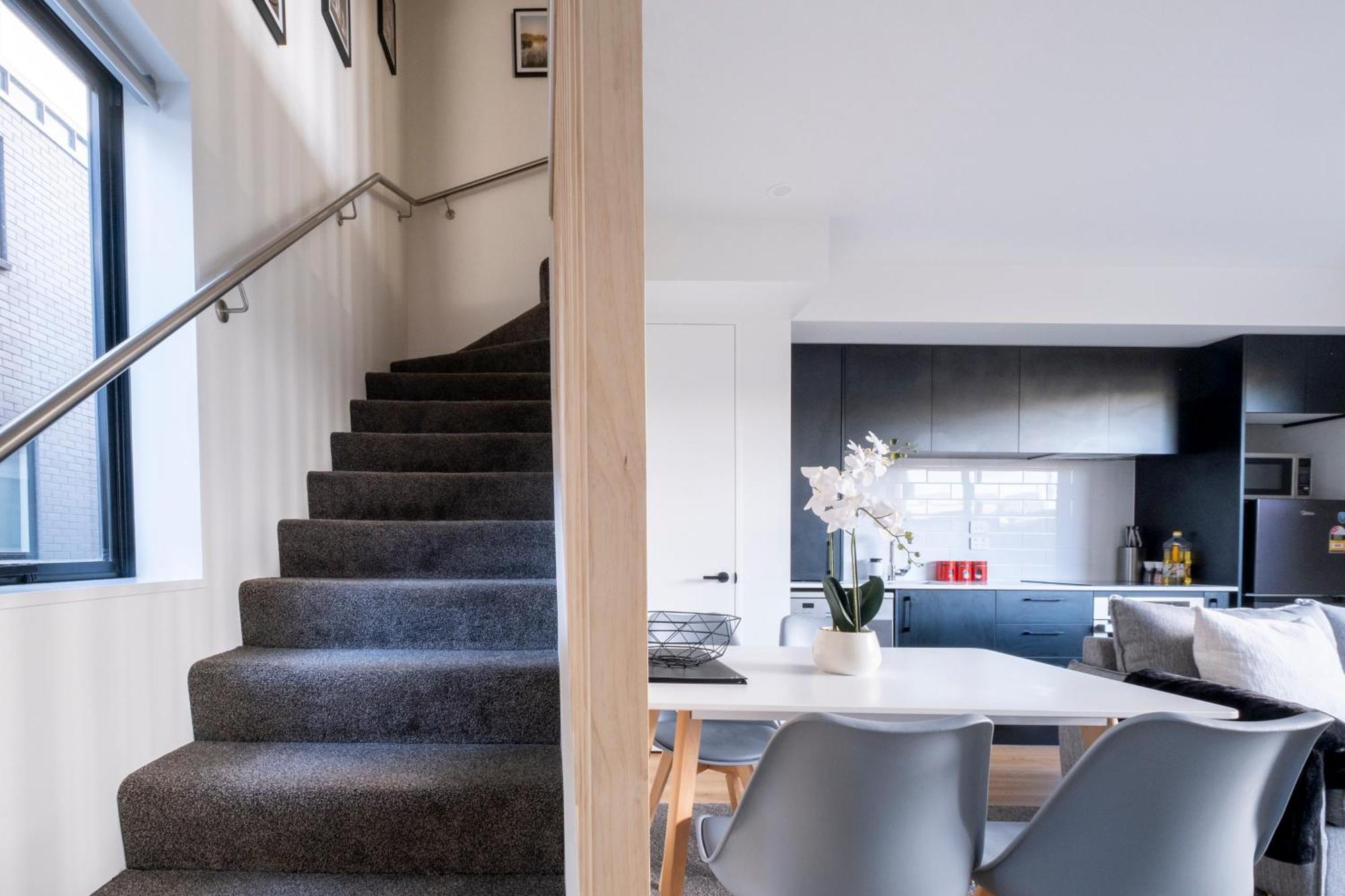 Luxury 2 Bed Townhome In Cbd Christchurch Eksteriør billede